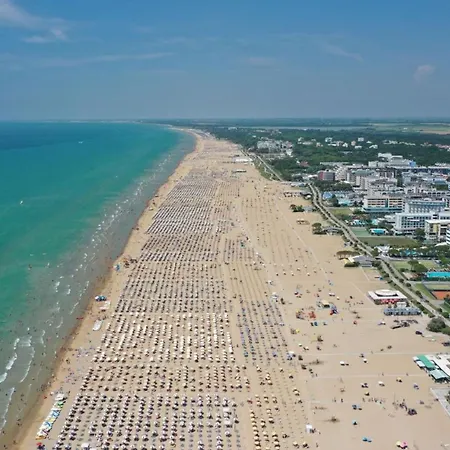 Comfortable In Bibione-beahost דירה *